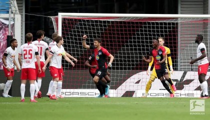  弗莱堡,边路突破战术成功三球完胜柏林赫塔